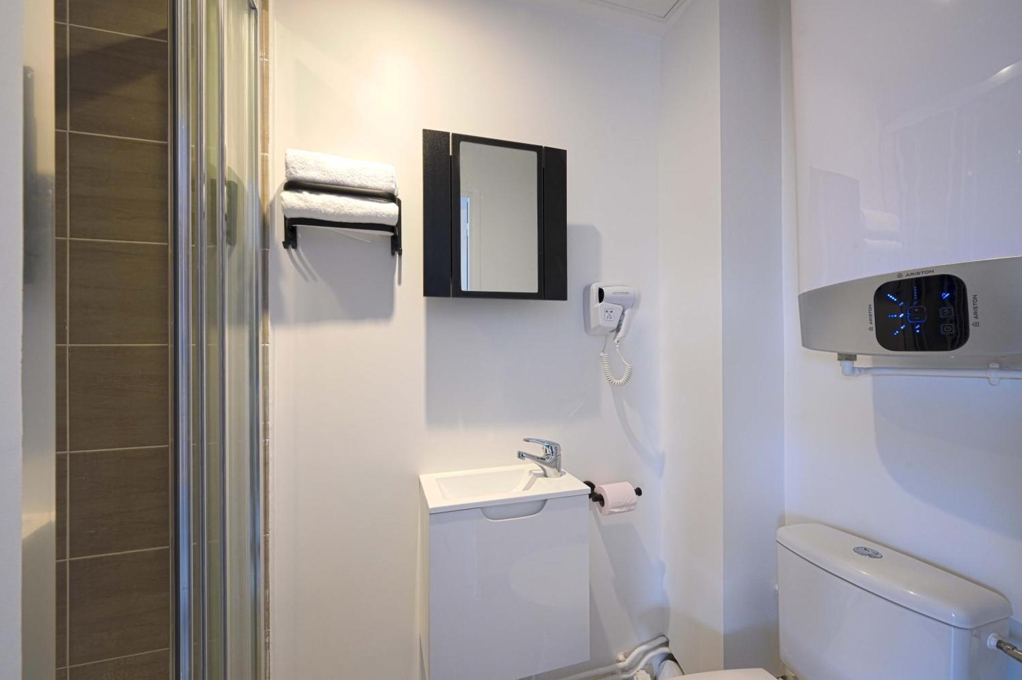 Modern Bright Apartment In Appart'Hotel Saint-Maur-des-Fossés Esterno foto